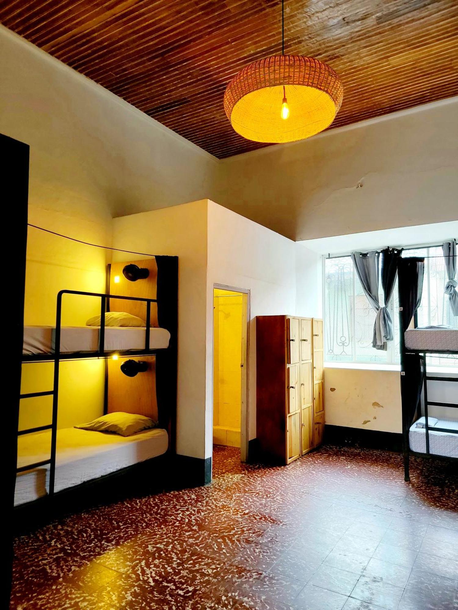 Poco A Poco Junior Hostel León Екстериор снимка