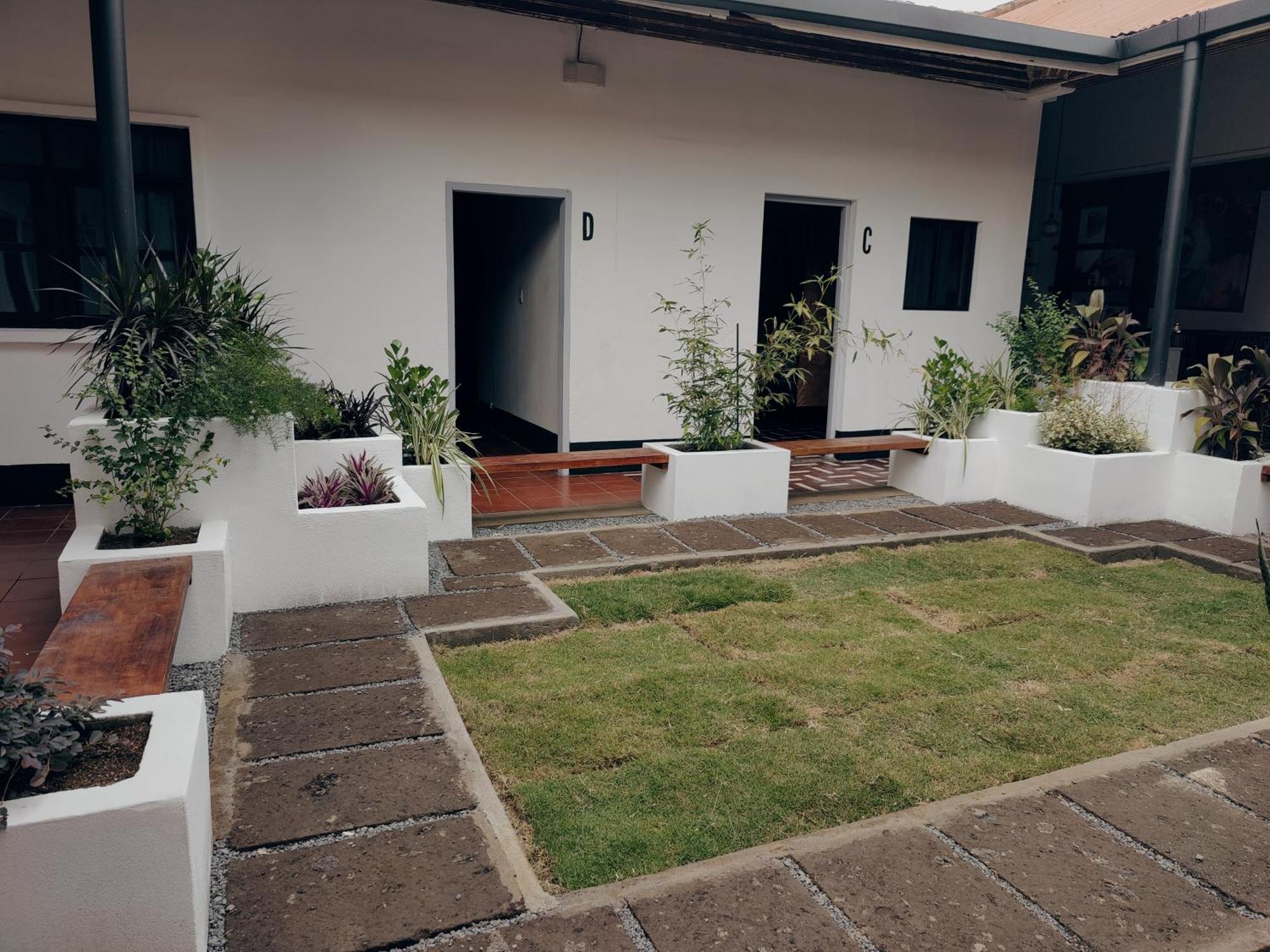 Poco A Poco Junior Hostel León Екстериор снимка