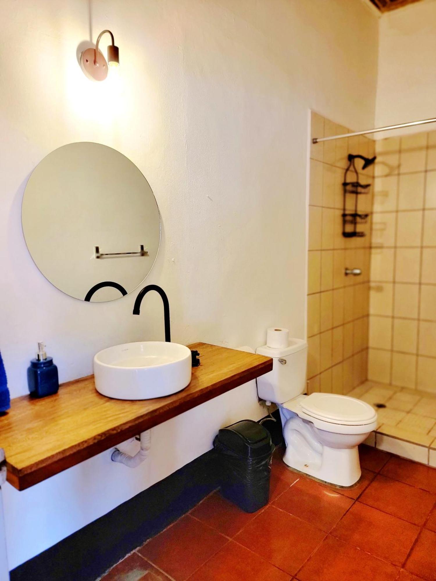 Poco A Poco Junior Hostel León Стая снимка
