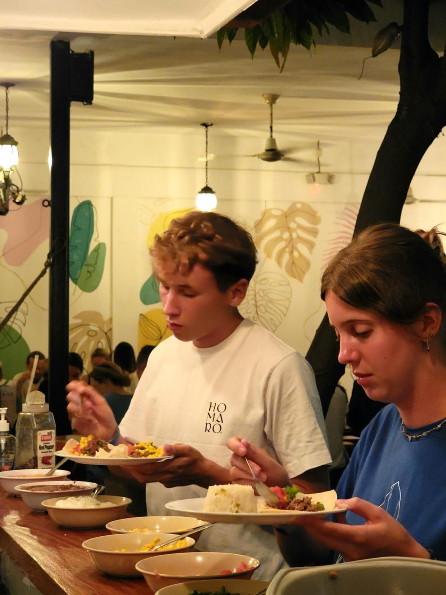 Poco A Poco Junior Hostel León Екстериор снимка